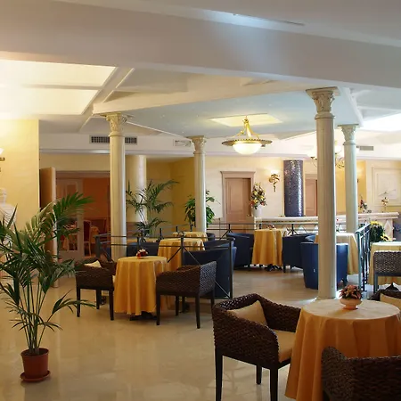 Hotel Villa Romana-3